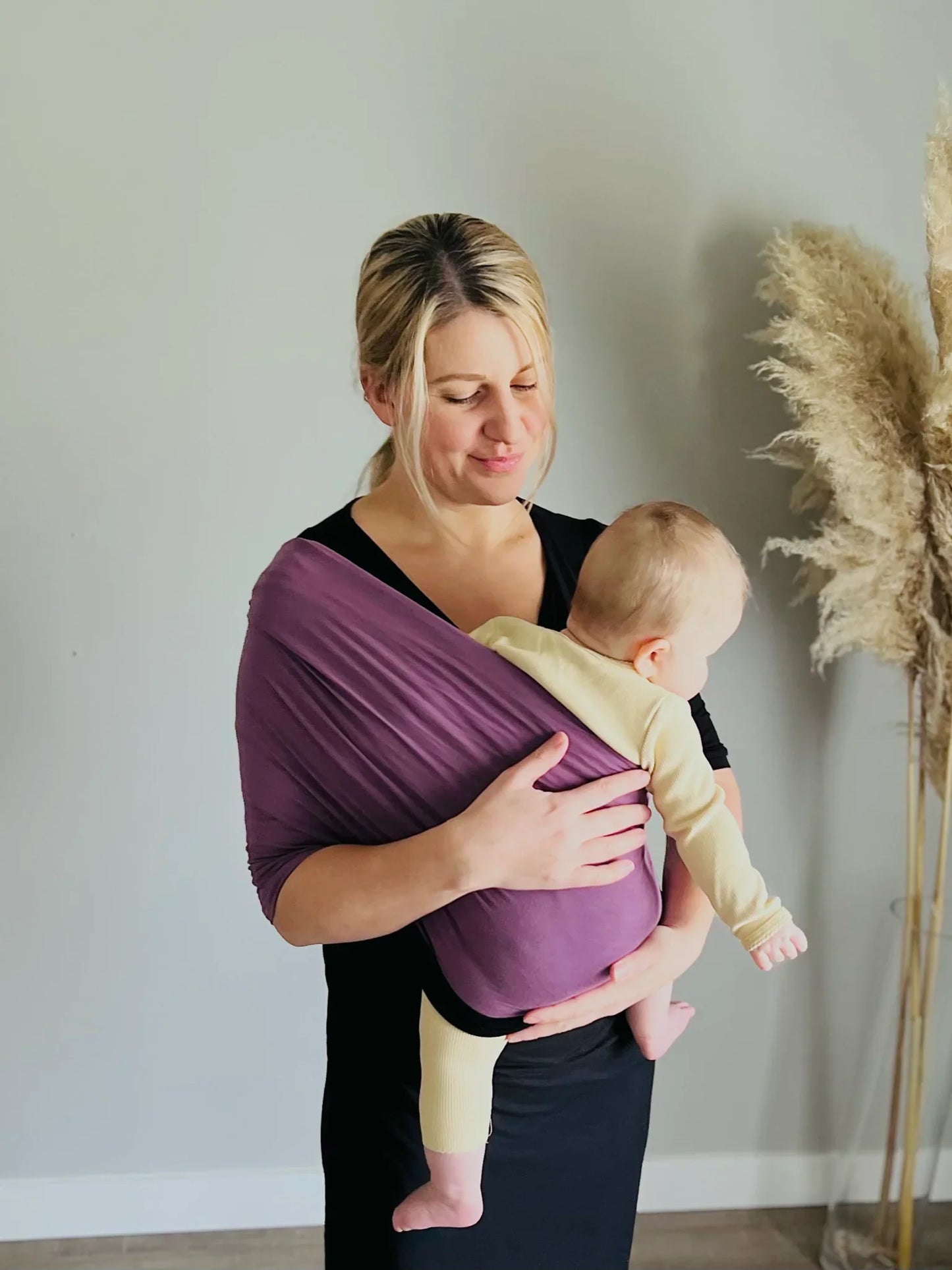 HugEase™ Infant Carrier Sling